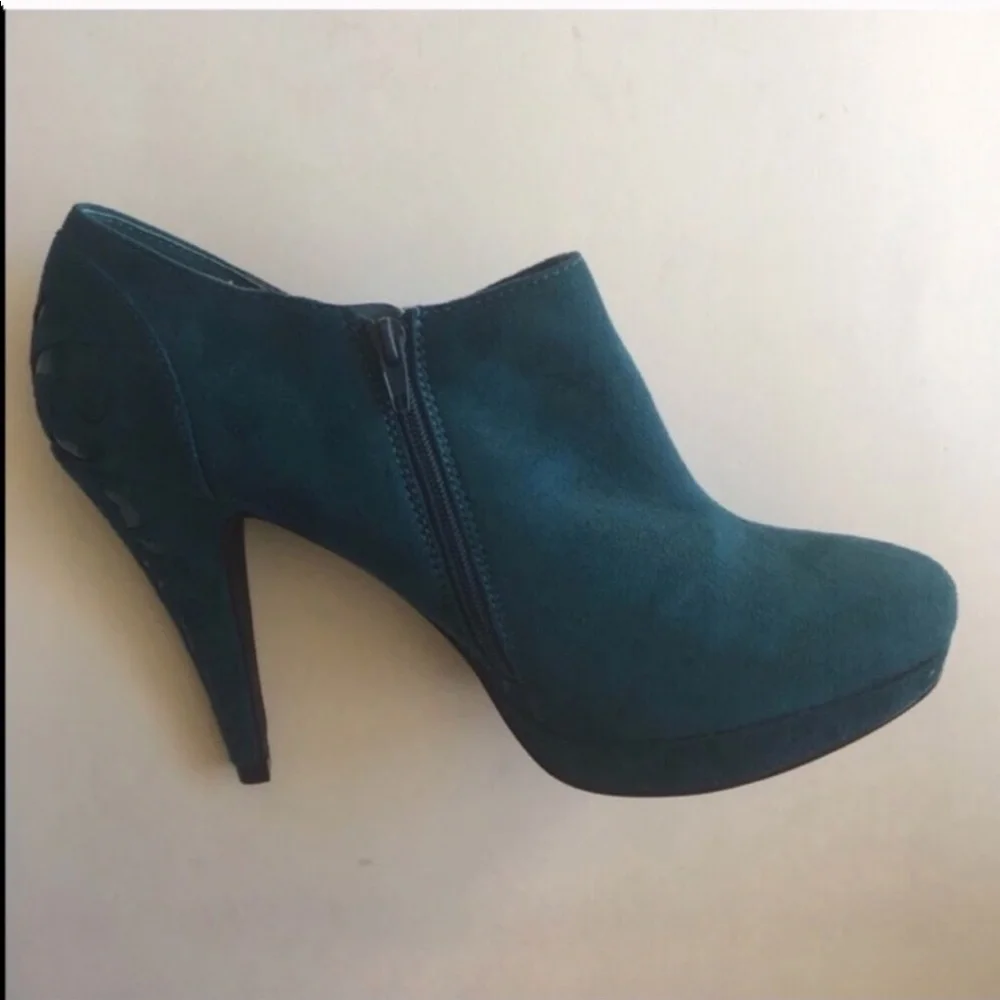 🆕 Impo Teal Booties